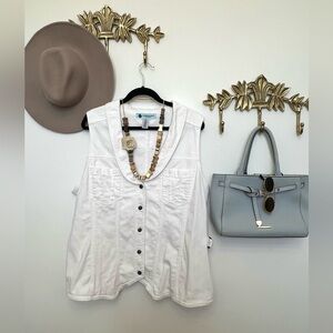 Cotton denim white vest 1X ptp 25.5”